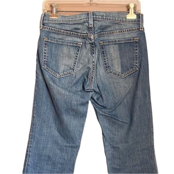3 for $30! Gap low rise boot cute jeans. Size 2 - Picture 7 of 8